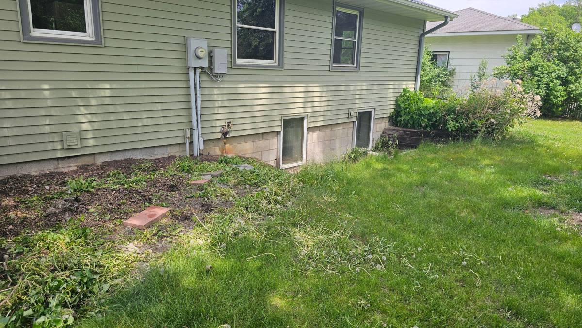 House for rent at 3501 15th Ave SE, Willmar, MN 56201
