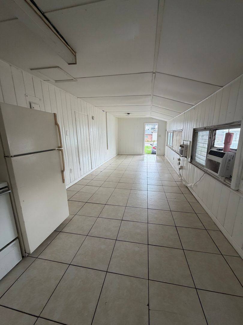 Apartment for rent at 618 W Sumner St, Kissimmee, FL 34741