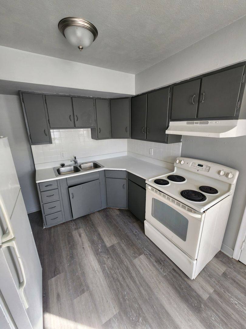 Apartment for rent at 4470 Redman Ave, Omaha, NE 68111