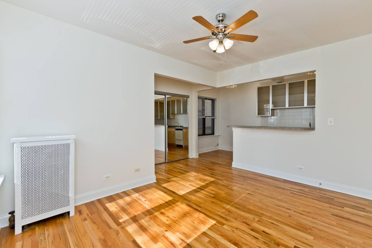 Apartment for rent at 4440 N Wolcott Ave, Chicago, IL 60640