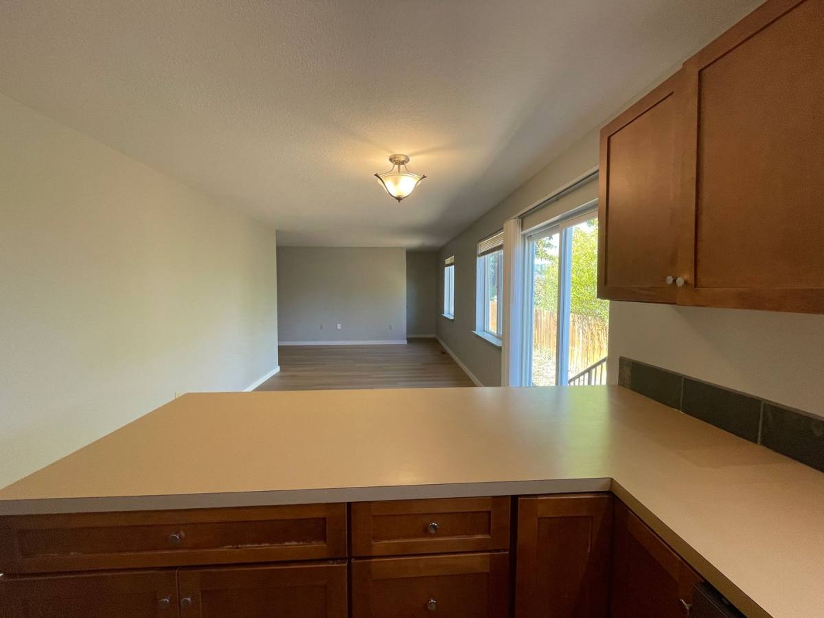 Townhouse for rent at 5011 N Syracuse St, Portland, OR 97203