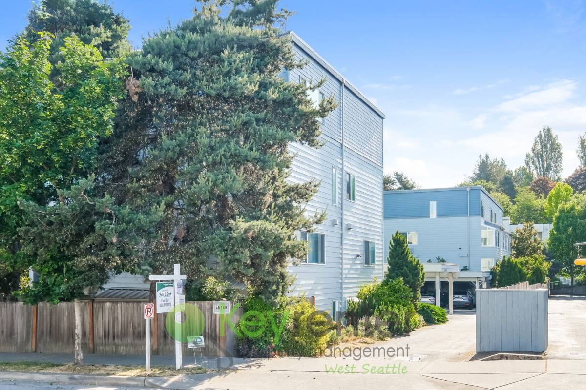 Apartment for rent at 9522 1st Ave NE, Seattle, WA 98115