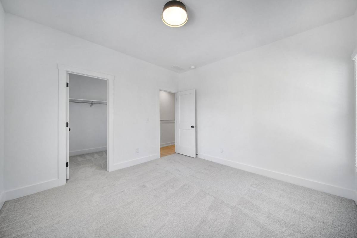Townhouse for rent at 511 Bowman Rd, Charlotte, NC 28217