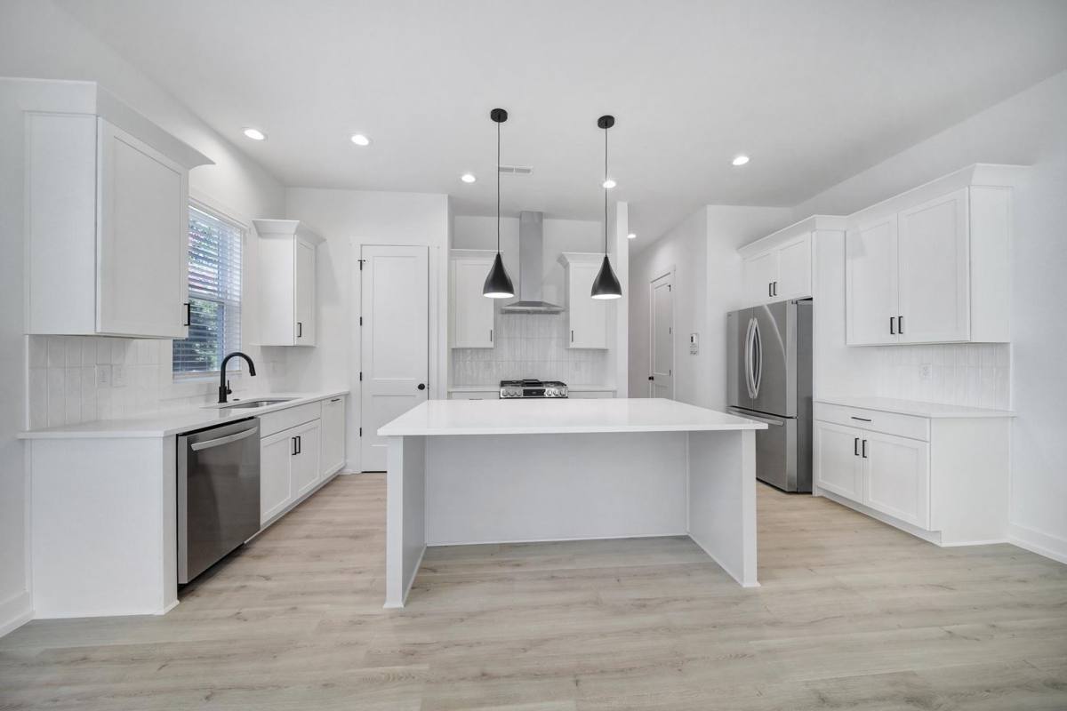 Townhouse for rent at 511 Bowman Rd, Charlotte, NC 28217