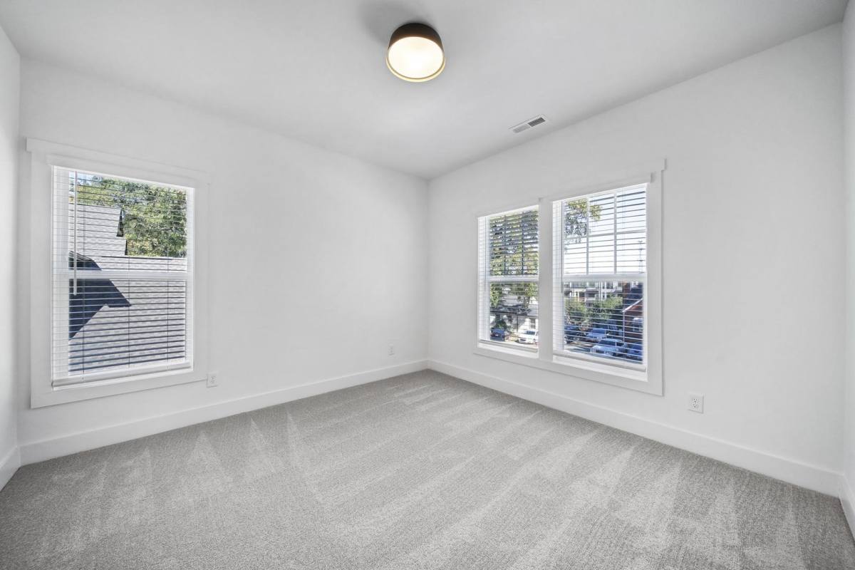 Townhouse for rent at 511 Bowman Rd, Charlotte, NC 28217