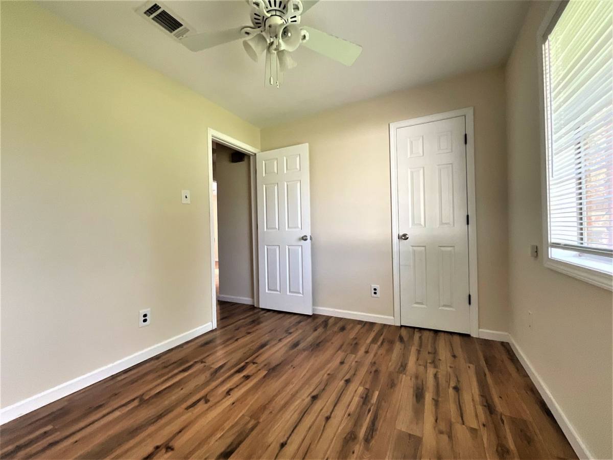 House for rent at 493 Nila Sue Dr, New Llano, LA 71461