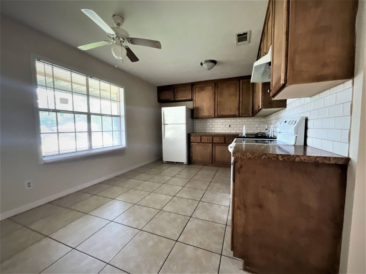 House for rent at 493 Nila Sue Dr, New Llano, LA 71461