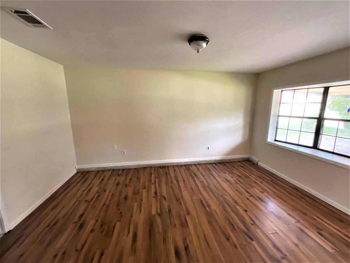 House for rent at 493 Nila Sue Dr, New Llano, LA 71461