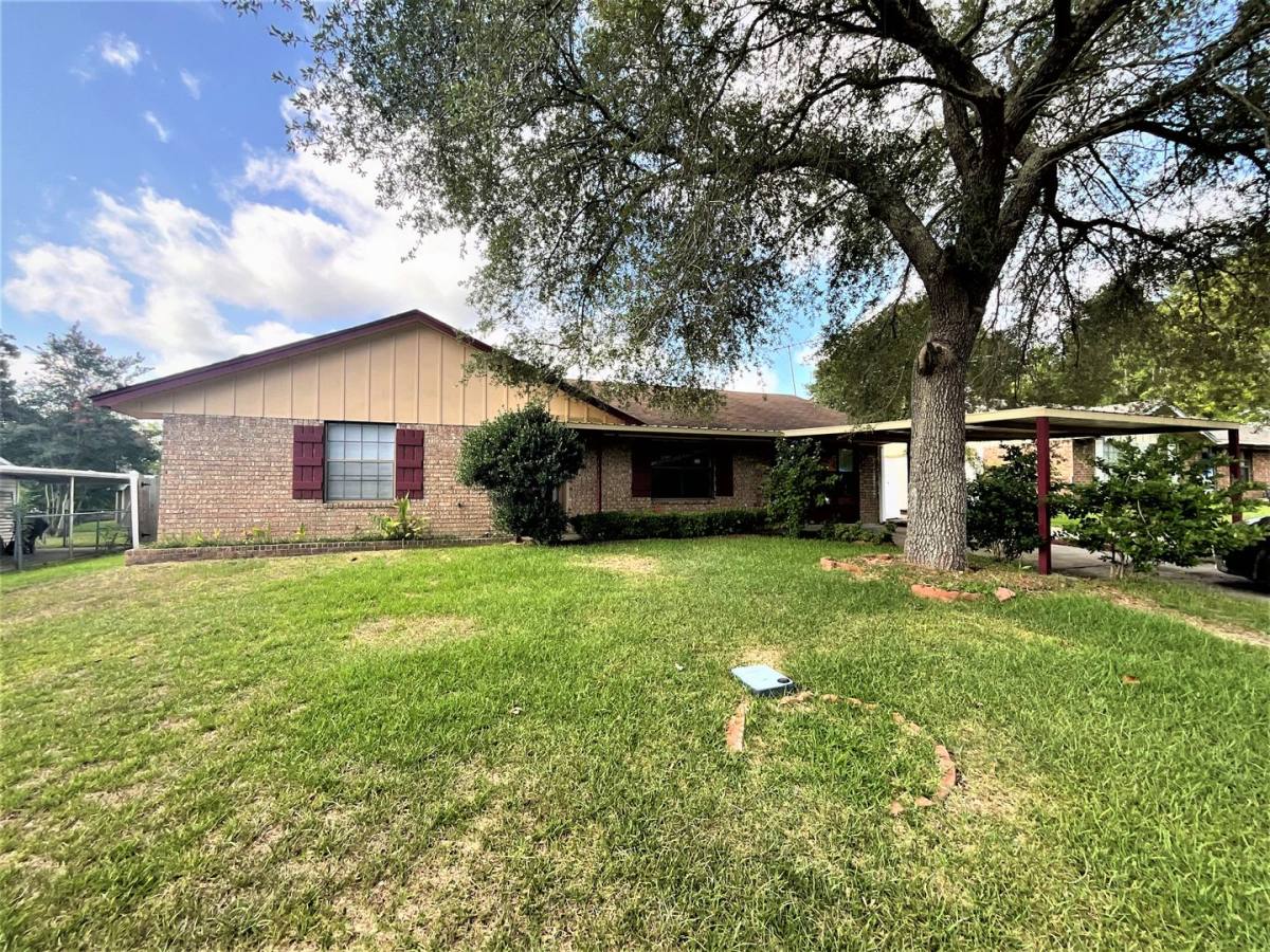 House for rent at 493 Nila Sue Dr, New Llano, LA 71461