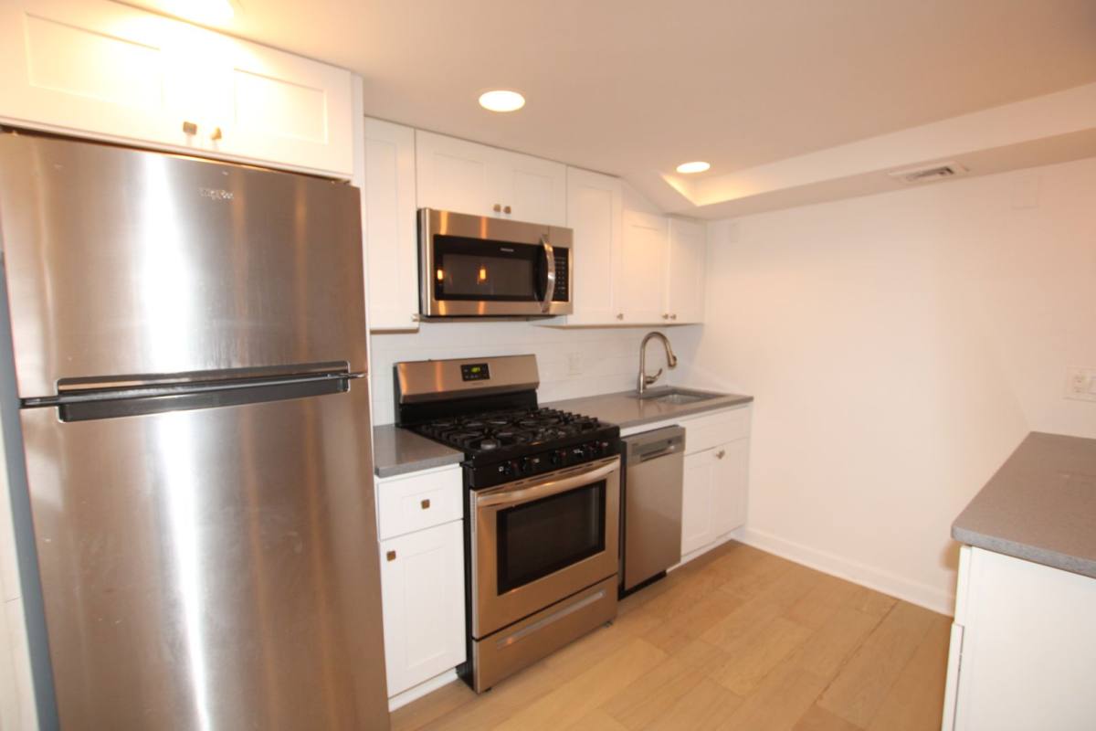 Apartment for rent at 1426 Catharine St, Philadelphia, PA 19146
