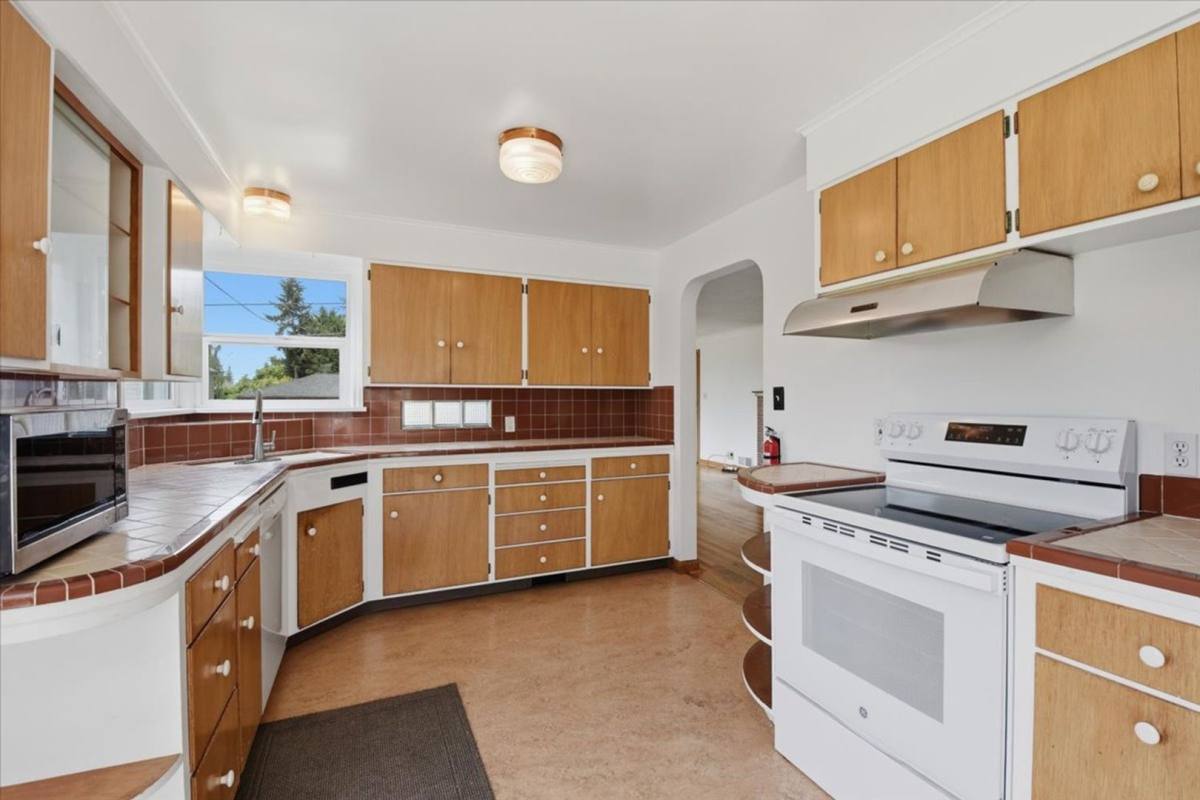 House for rent at 3733 SW Webster St, Seattle, WA 98126