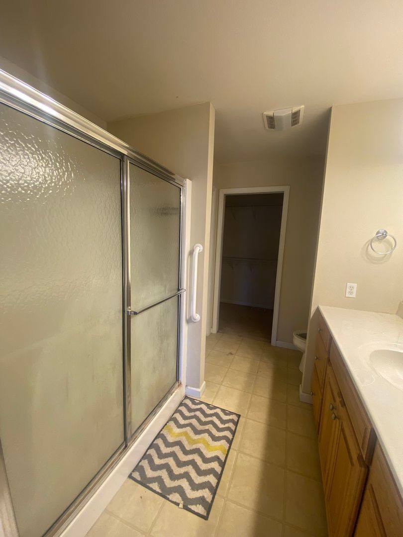 Apartment for rent at 112 W Tenth St, Gridley, IL 61744