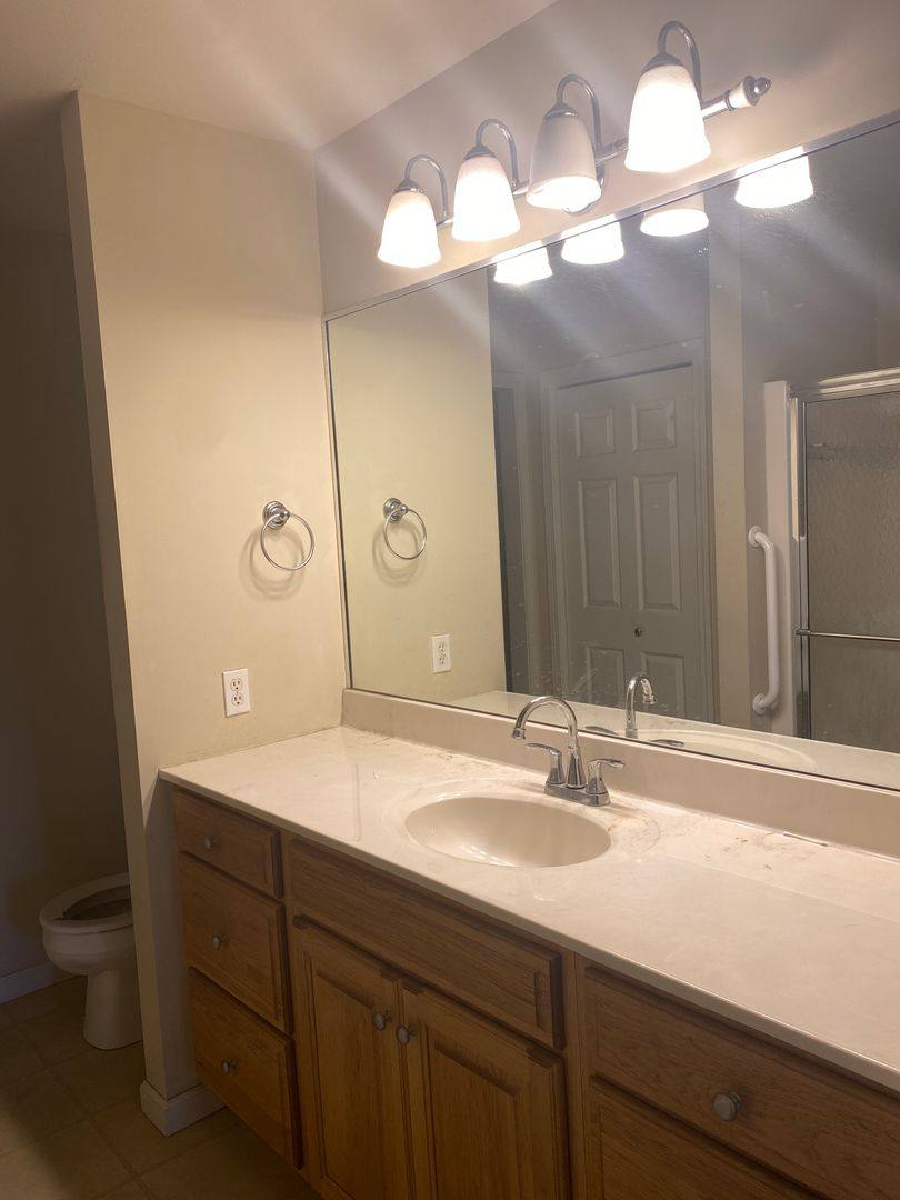 Apartment for rent at 112 W Tenth St, Gridley, IL 61744