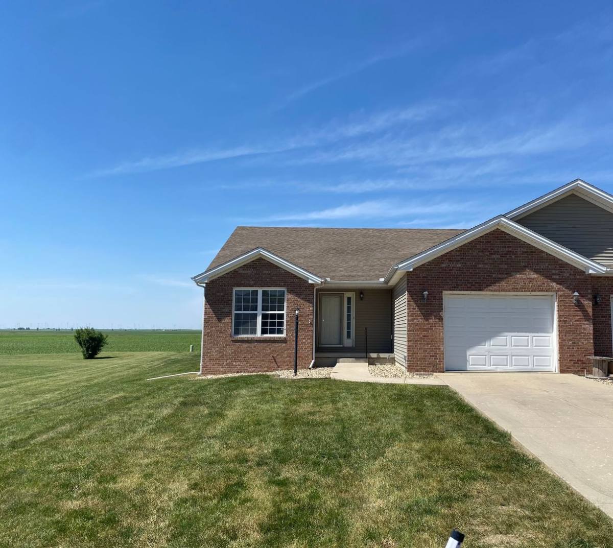 Apartment for rent at 112 W Tenth St, Gridley, IL 61744