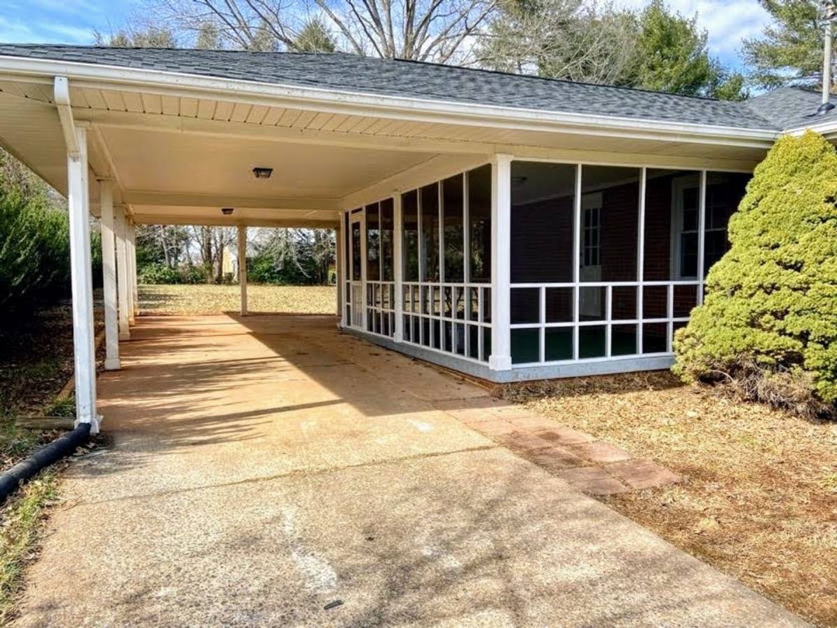 House for rent at 715 Chinook Place, Lynchburg, VA 24502