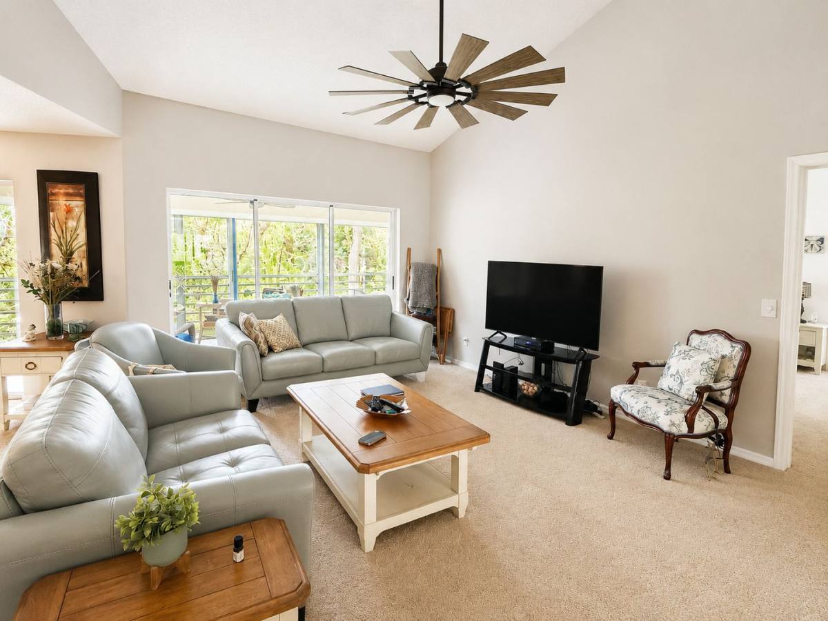 Apartment for rent at 6101 34th St W #7H, Bradenton, FL 34210