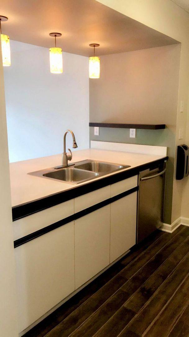 Townhouse for rent at 2015 Jasper Lane, Hilliard, OH 43026