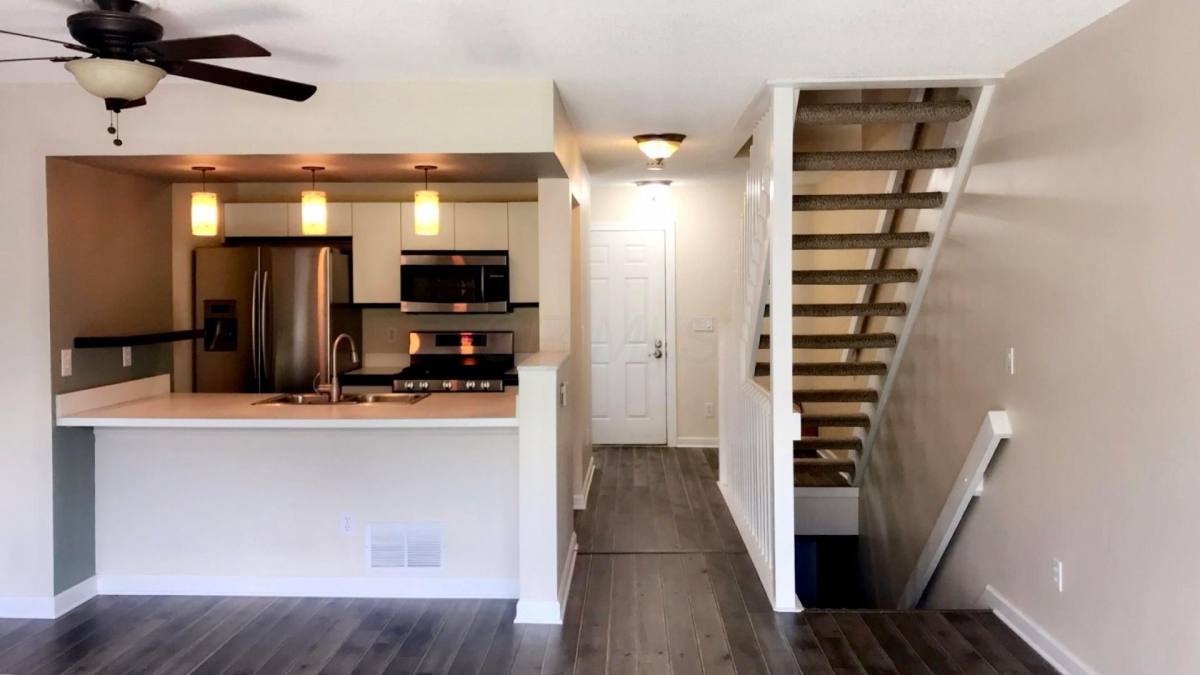 Townhouse for rent at 2015 Jasper Lane, Hilliard, OH 43026