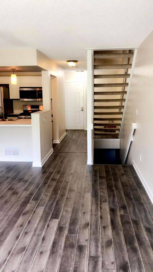 Townhouse for rent at 2015 Jasper Lane, Hilliard, OH 43026
