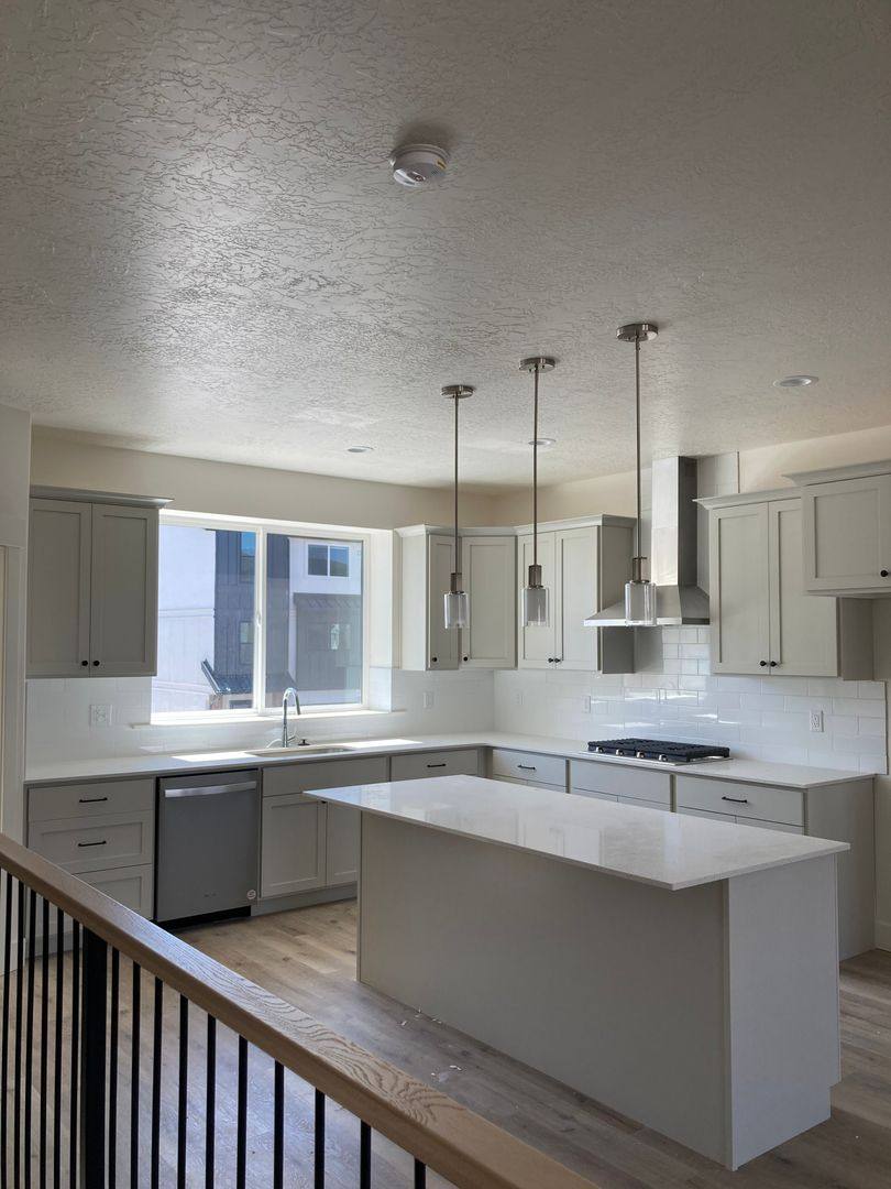 Townhouse for rent at 605 E 360 S, American Fork, UT 84003