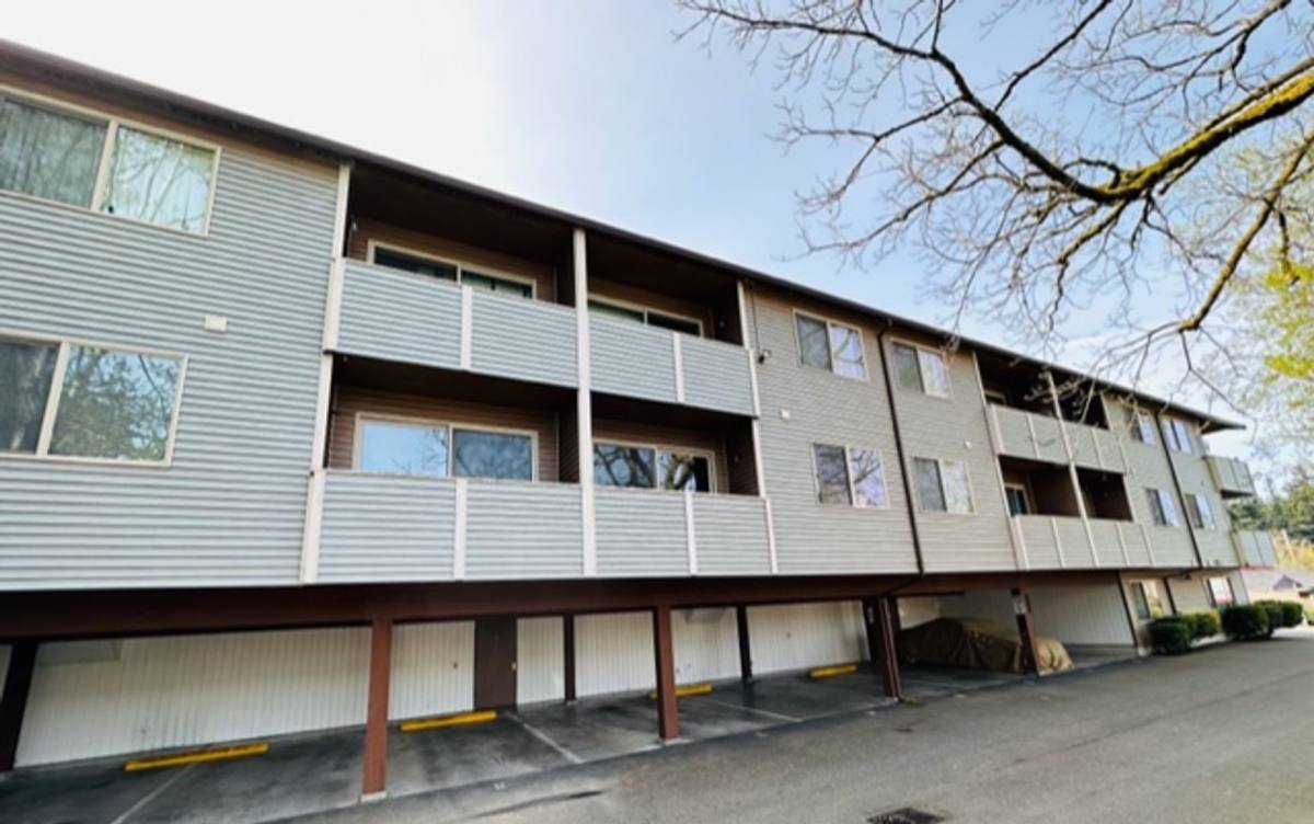 Apartment for rent at 5631 Highway Place, Everett, WA 98203