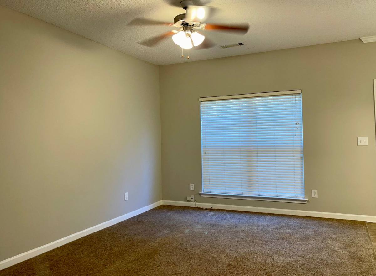 Townhouse for rent at 237 Shenandoah Dr, Riverdale, GA 30274