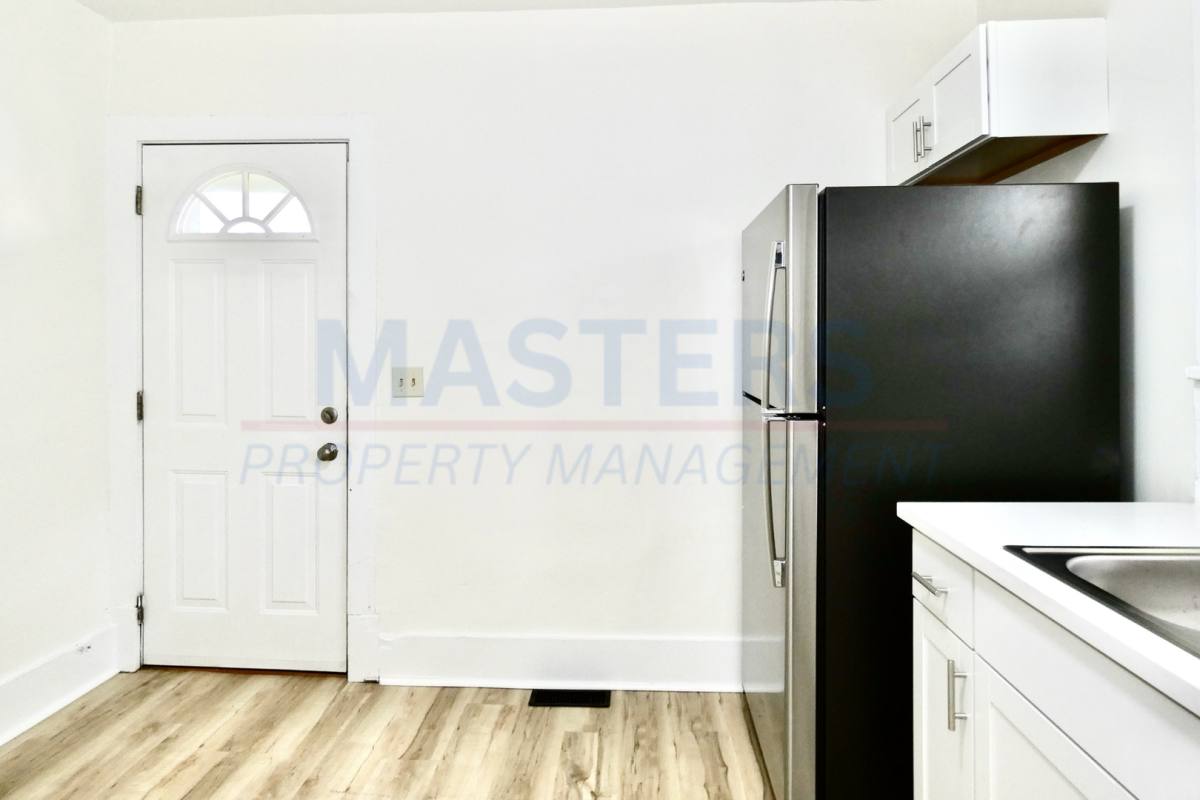 House for rent at 1838 Giant St, Toledo, OH 43613