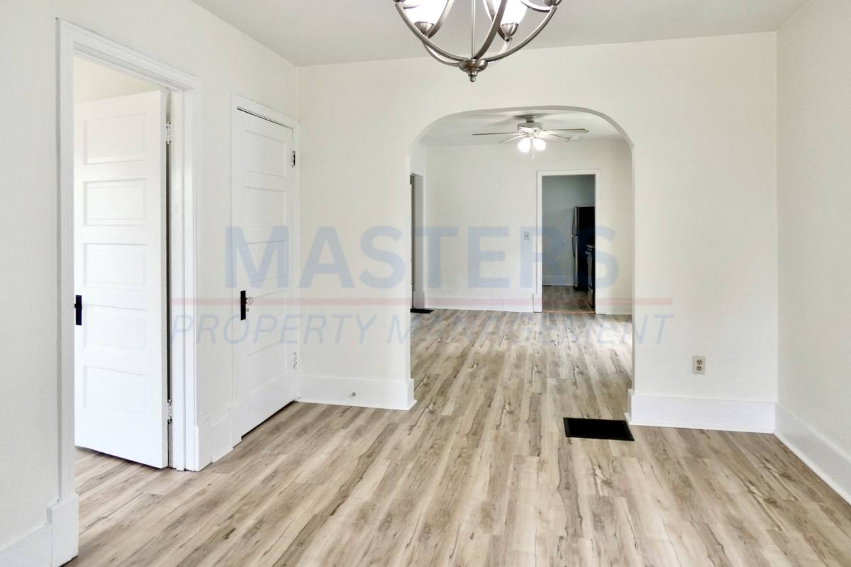 House for rent at 1838 Giant St, Toledo, OH 43613