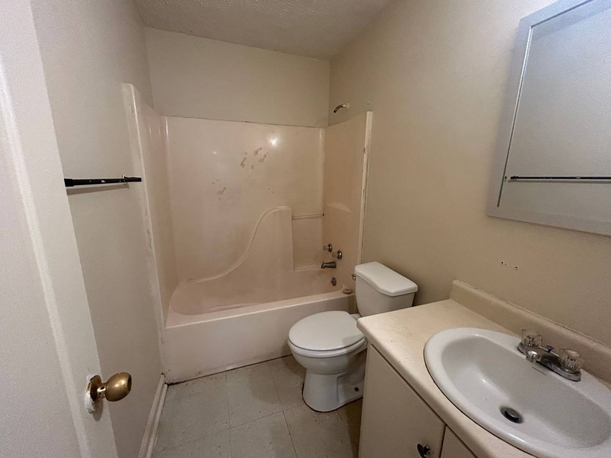 Apartment for rent at 20 Tina Dr, Brownsville, TN 38012