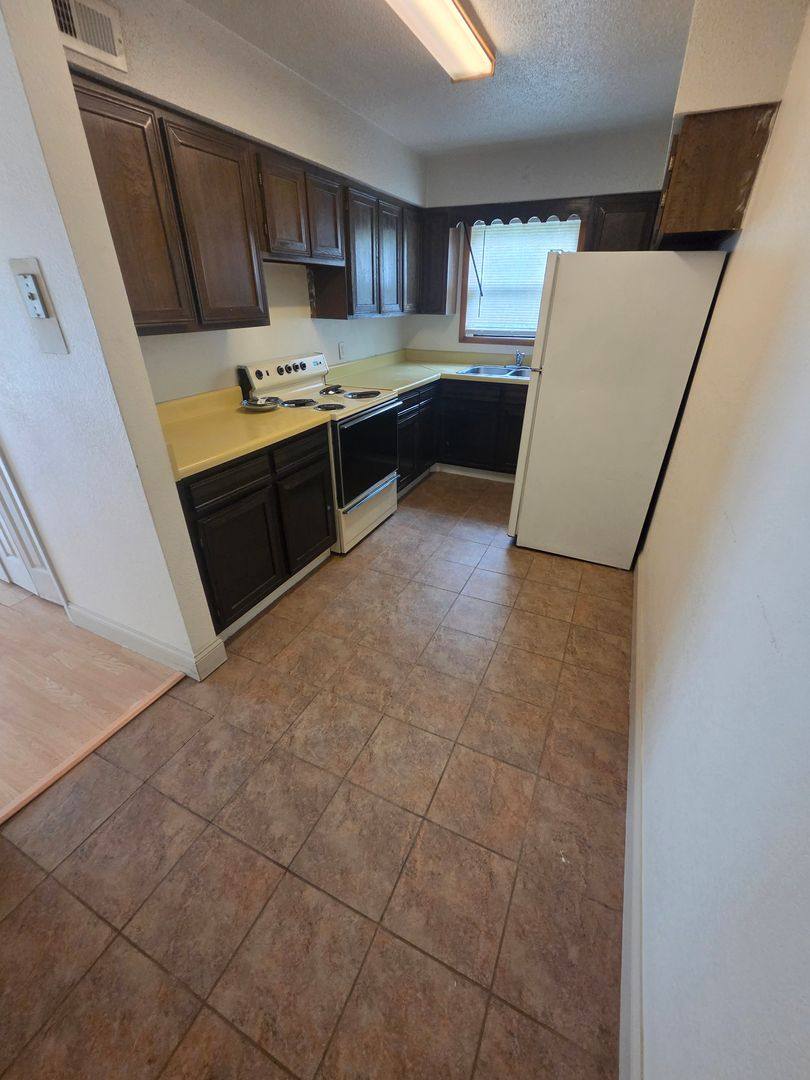 Apartment for rent at 239 S Jefferson St, Junction City, KS 66441
