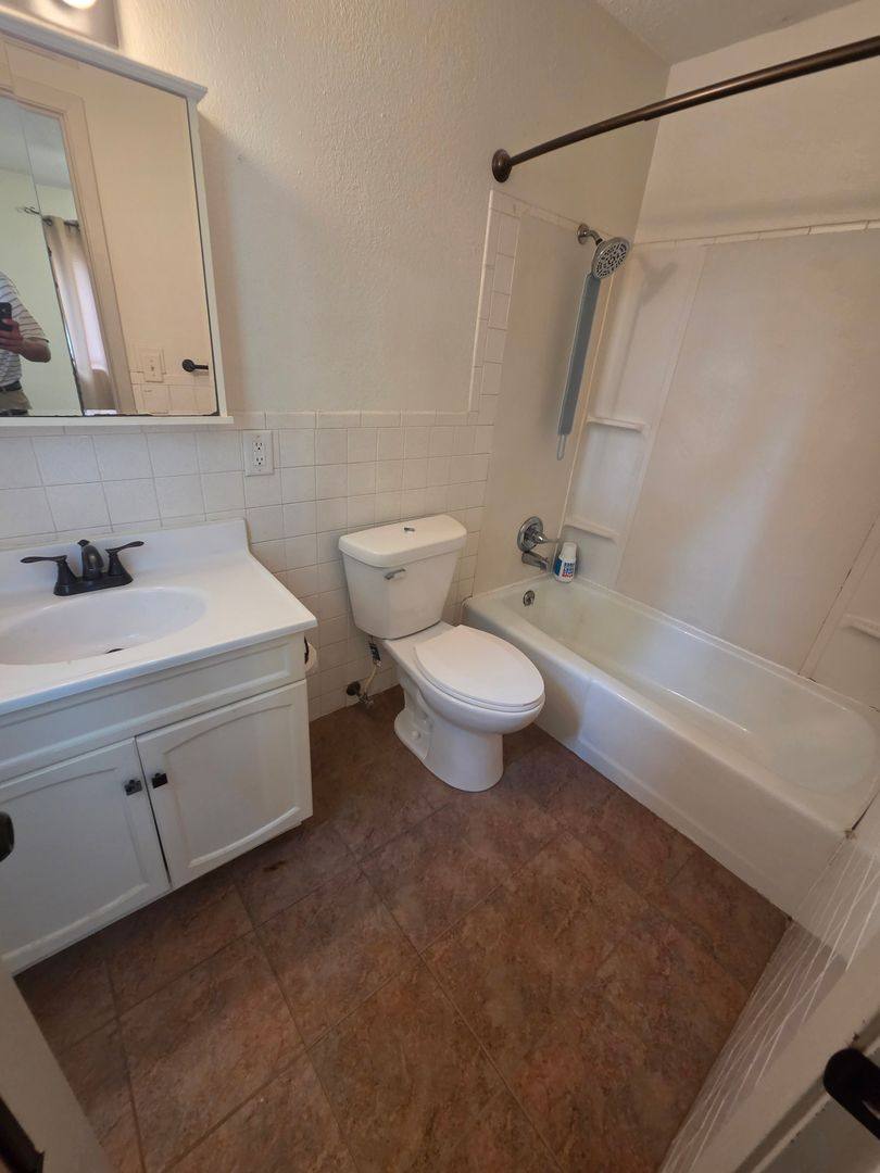 Apartment for rent at 239 S Jefferson St, Junction City, KS 66441
