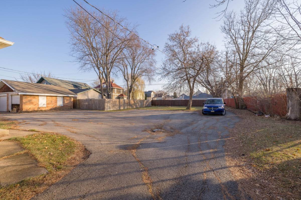 Apartment for rent at 343 N Main St, Fond Du Lac, WI 54935
