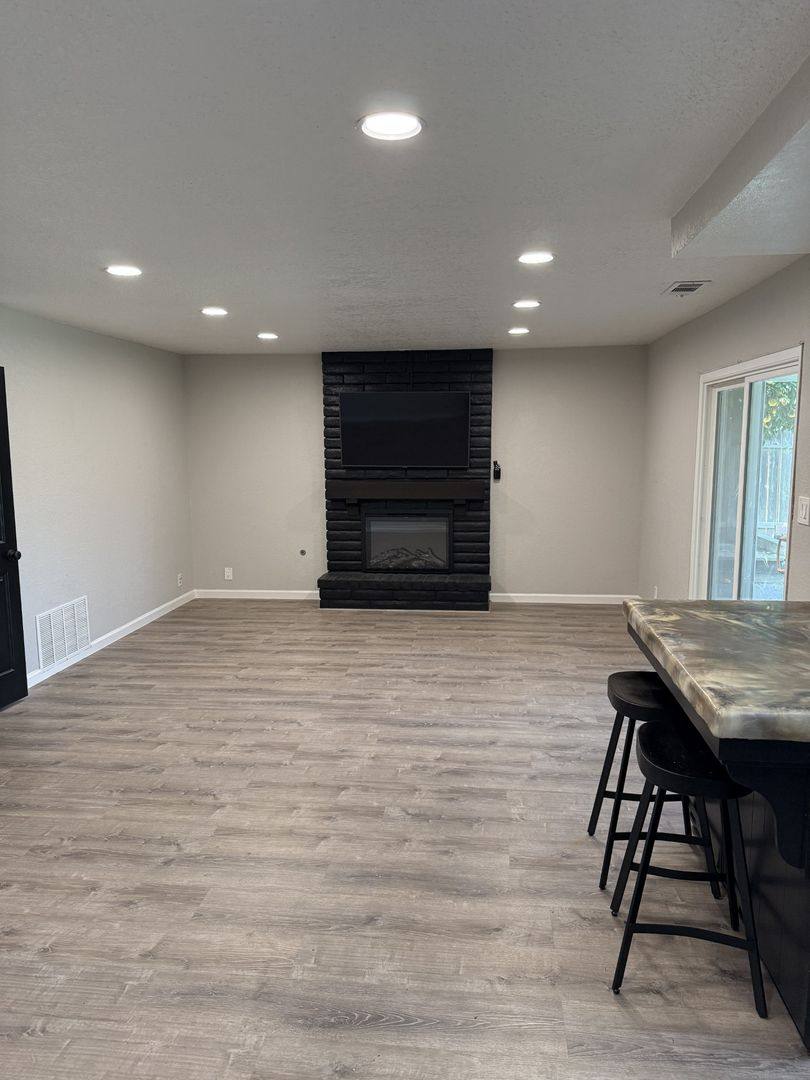 House for rent at 708 Meadow Way, Manteca, CA 95336