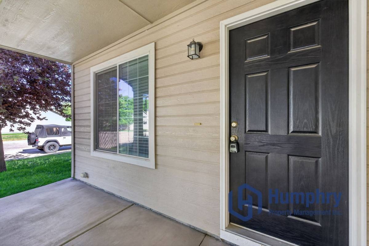 House for rent at 1359 E Palermo St, Meridian, ID 83642