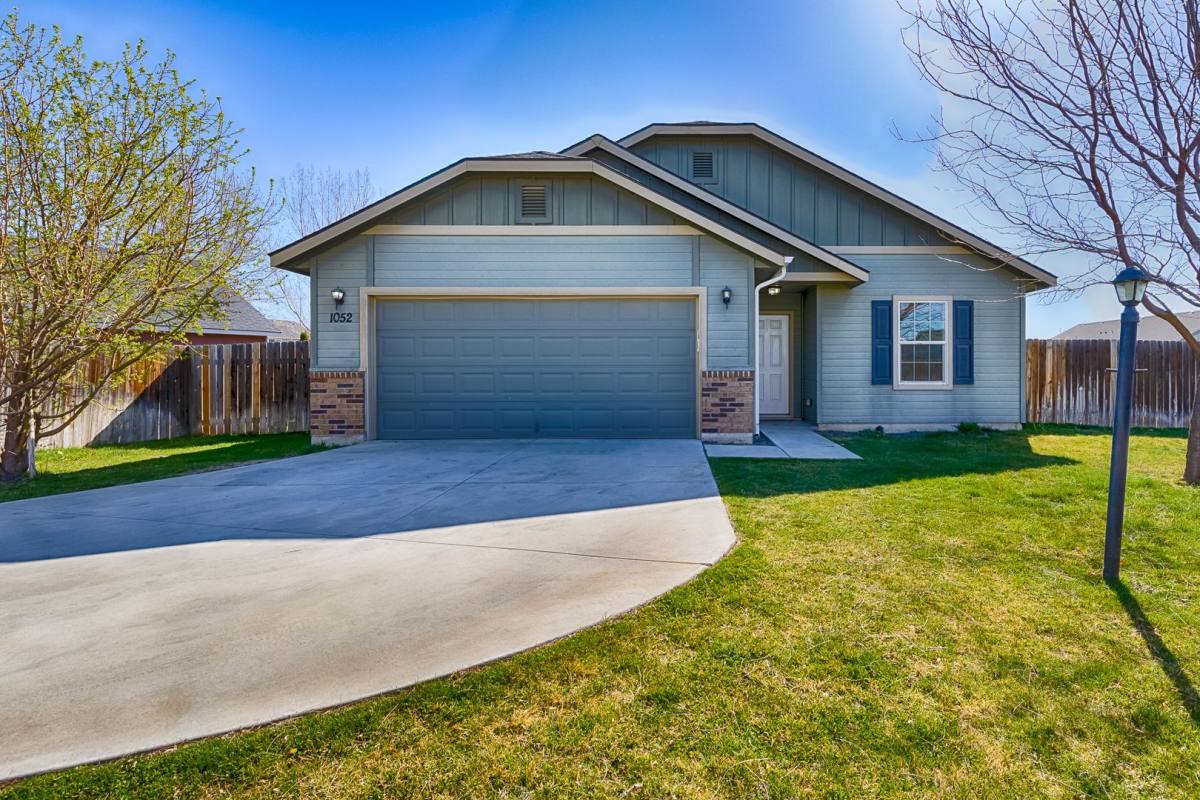 House for rent at 1052 N Star Bright Lane, Star, ID 83669