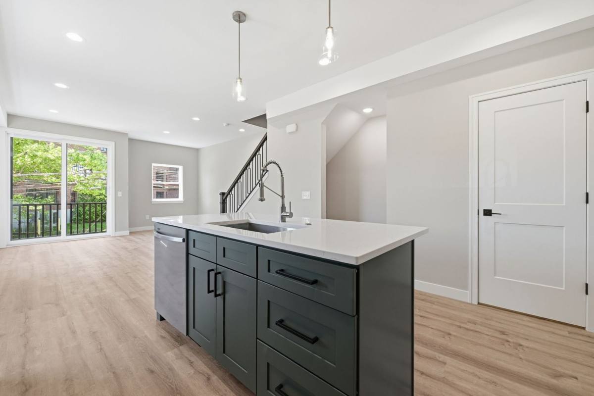 Townhouse for rent at 4720 Walworth Ave, Cleveland, OH 44102