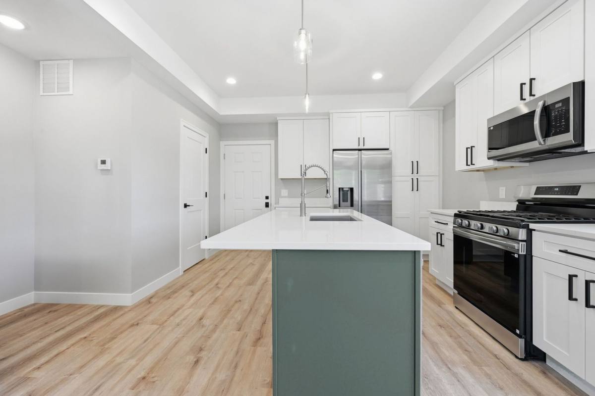 Townhouse for rent at 4720 Walworth Ave, Cleveland, OH 44102