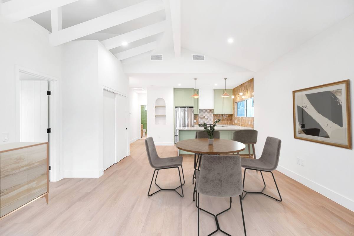 Apartment for rent at 1237 N Orange Grove Ave, Los Angeles, CA 90046