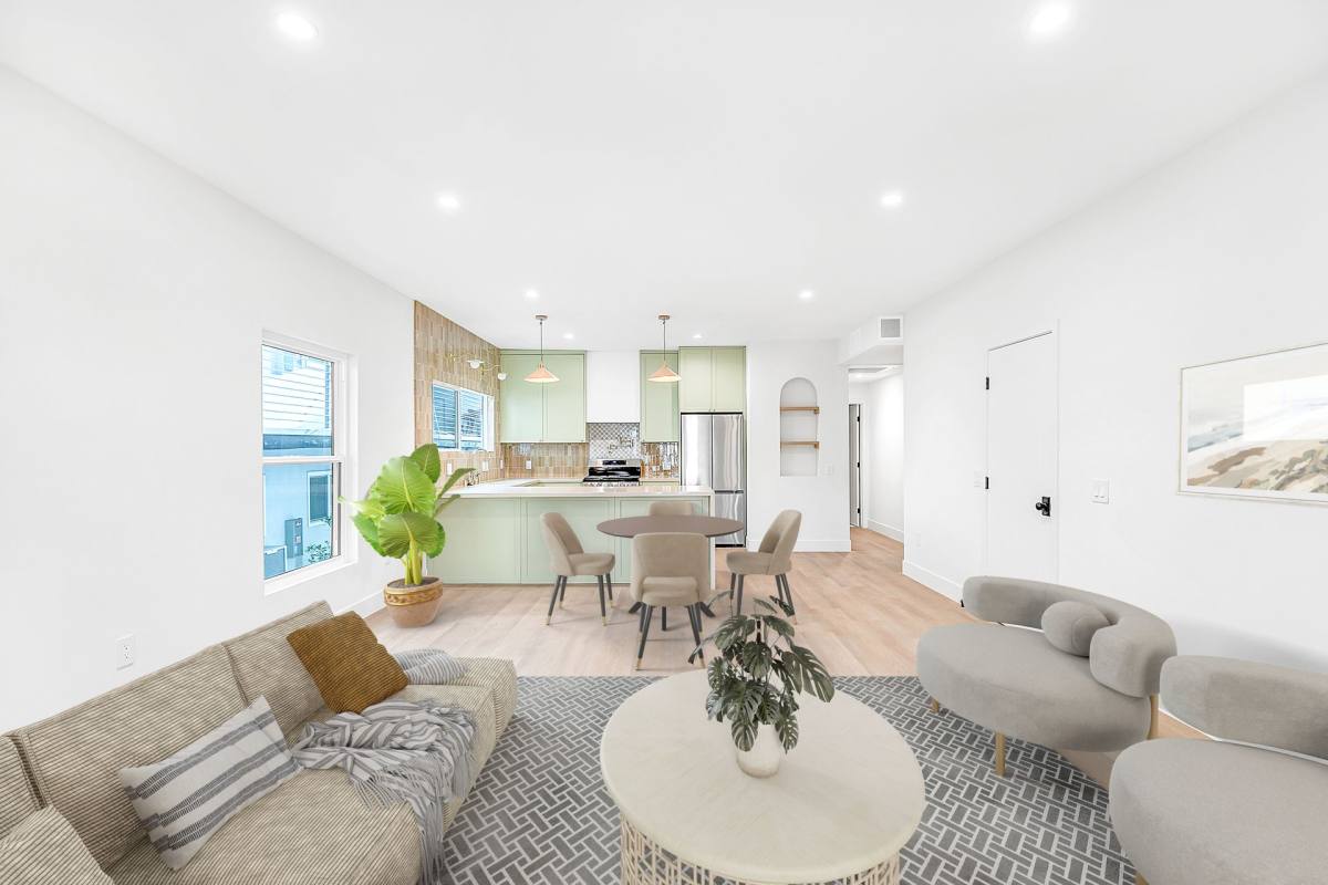 Apartment for rent at 1237 N Orange Grove Ave, Los Angeles, CA 90046