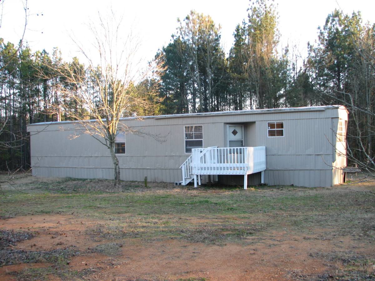 Apartment for rent at 1754 Pine Valley Farm Rd, Comer, GA 30629