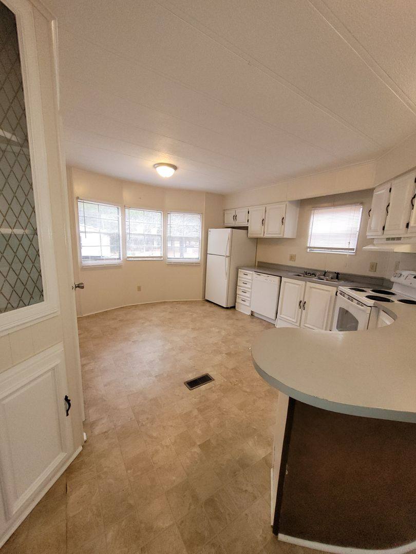Apartment for rent at 1754 Pine Valley Farm Rd, Comer, GA 30629