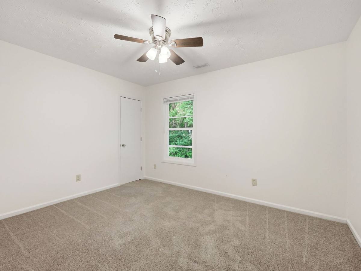 House for rent at 3021 Steeple Chase Court, Jacksonville, NC 28546