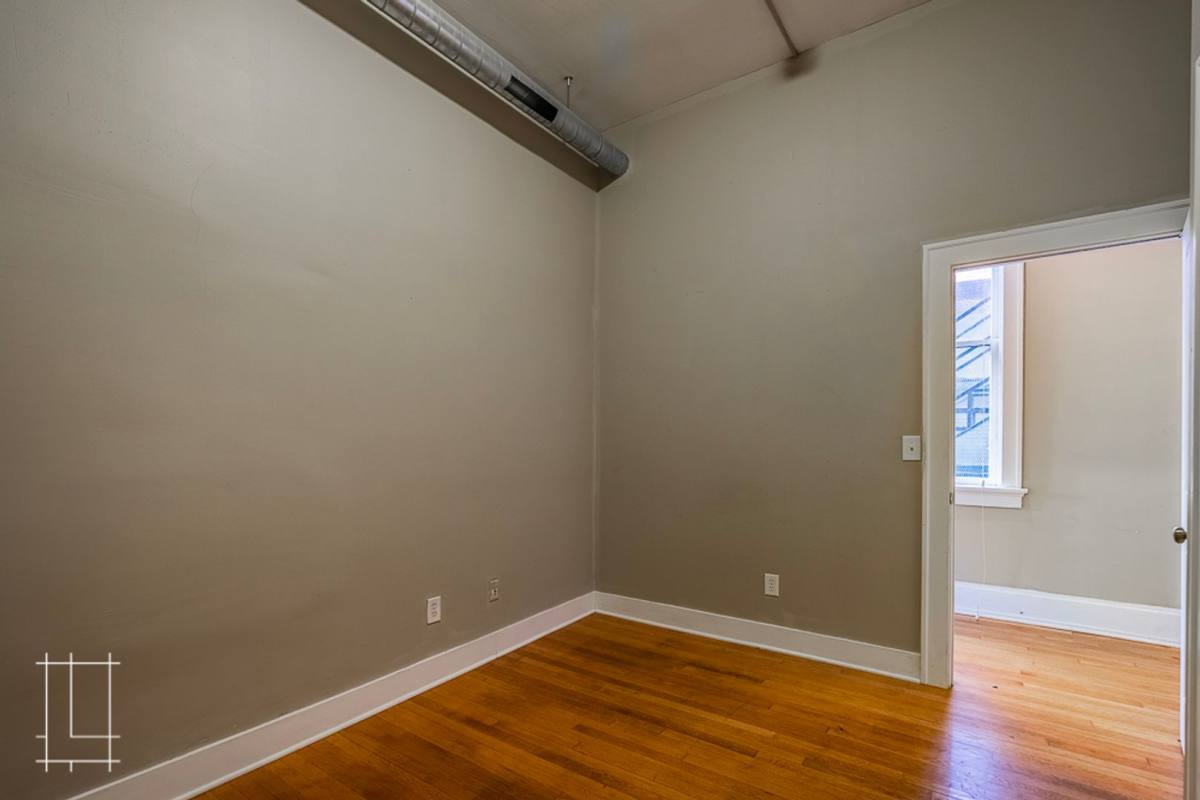 Apartment for rent at 1175 -1191 N High St, Columbus, OH 43201