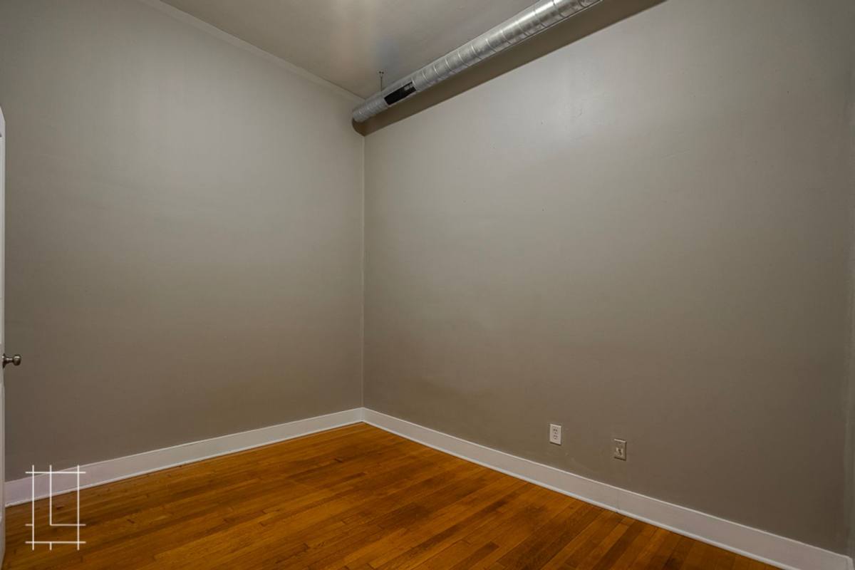 Apartment for rent at 1175 -1191 N High St, Columbus, OH 43201