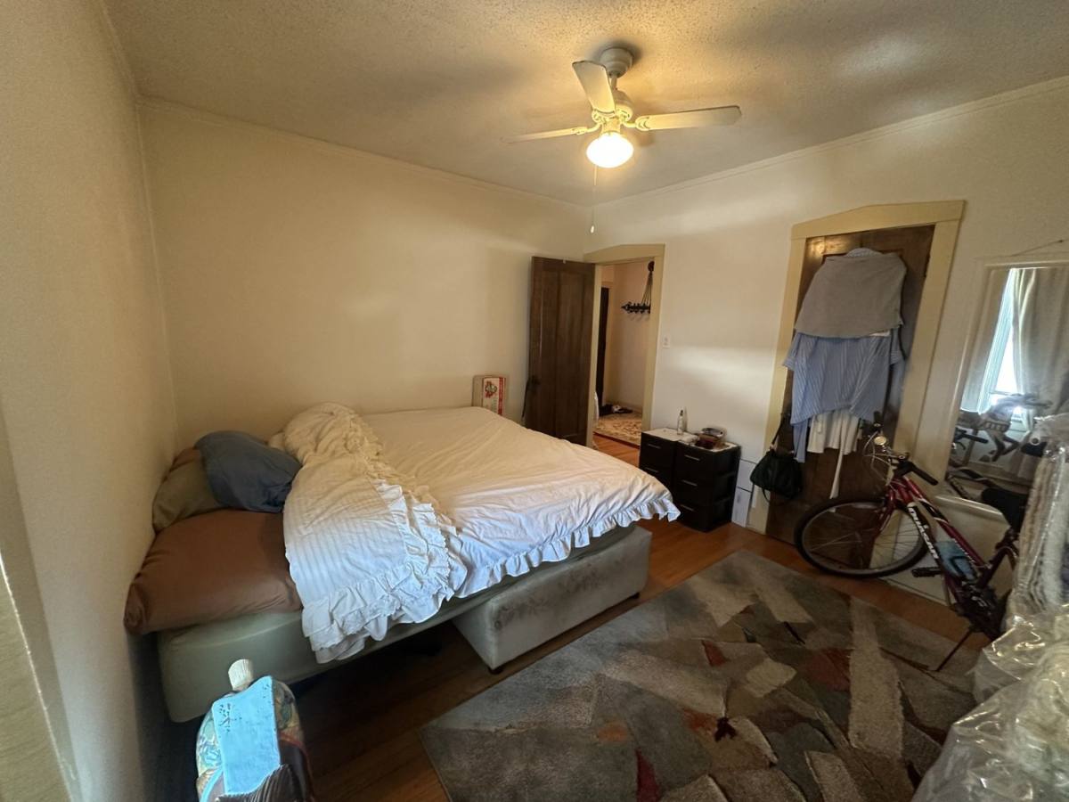 Apartment for rent at 6234-36 N Bell Ave, Chicago, IL 60659