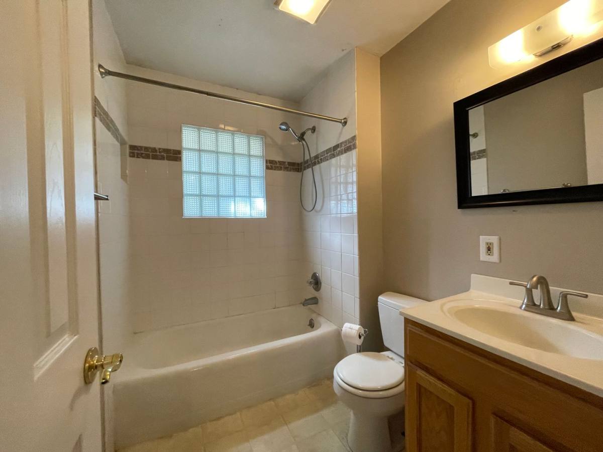 House for rent at 1733 Winne Dr, Manhattan, KS 66502