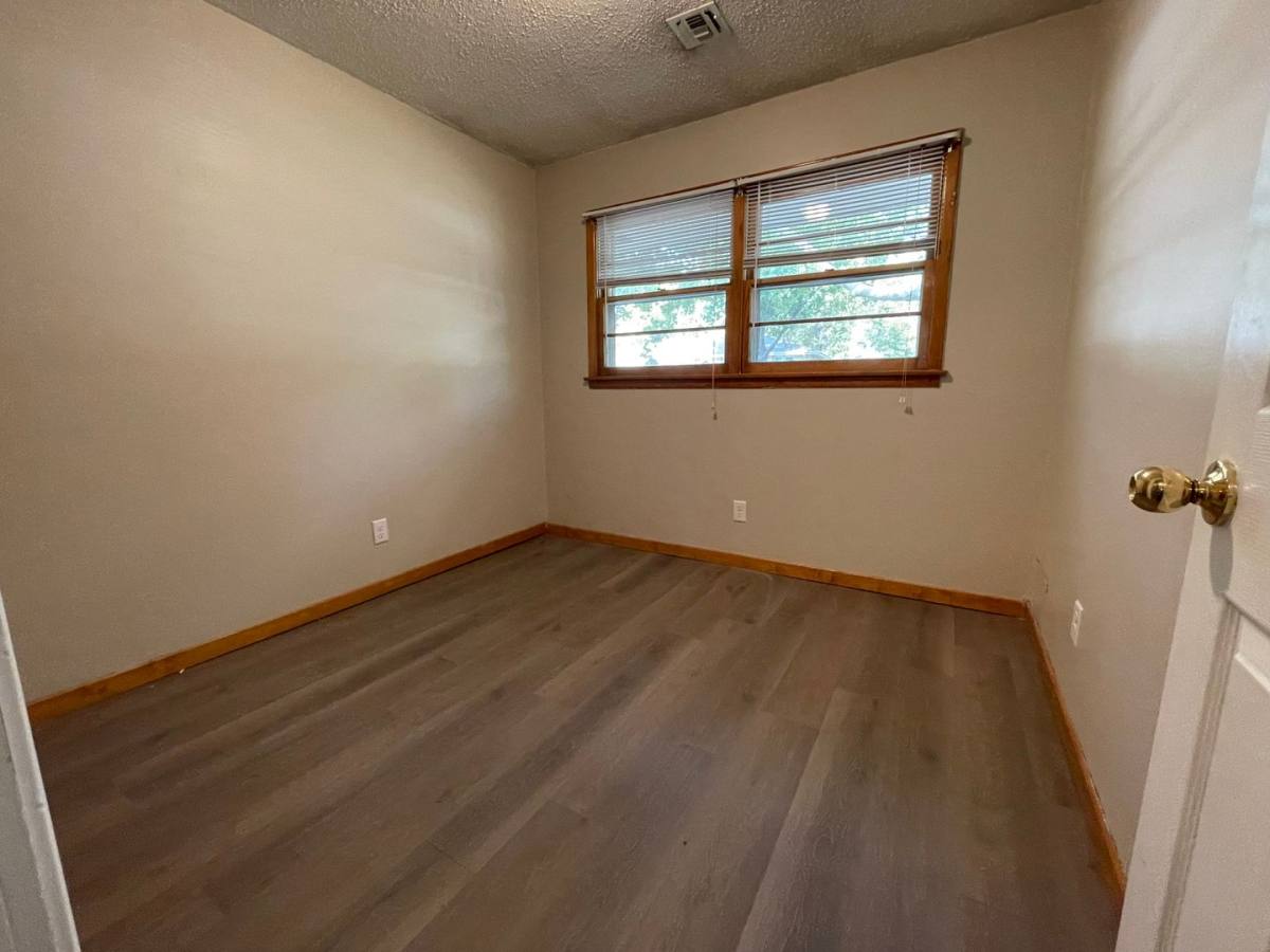 House for rent at 1733 Winne Dr, Manhattan, KS 66502