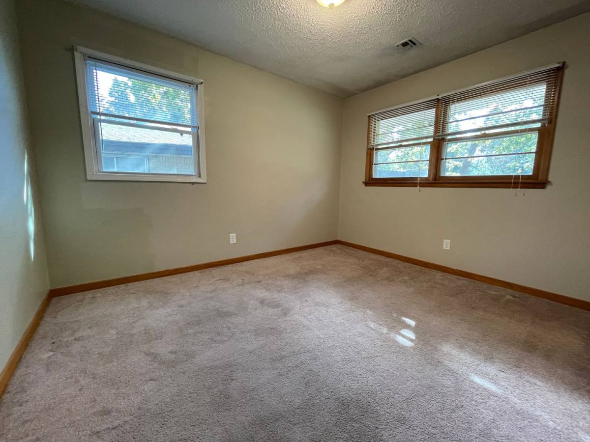 House for rent at 1733 Winne Dr, Manhattan, KS 66502