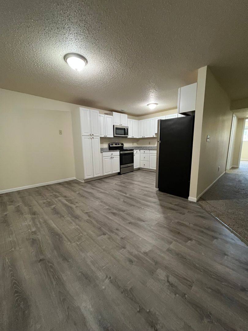 Apartment for rent at 825 Partridge St #106, Duluth, MN 55811