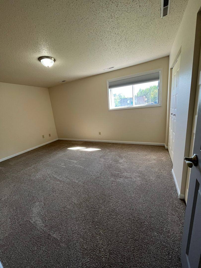 Apartment for rent at 825 Partridge St #106, Duluth, MN 55811